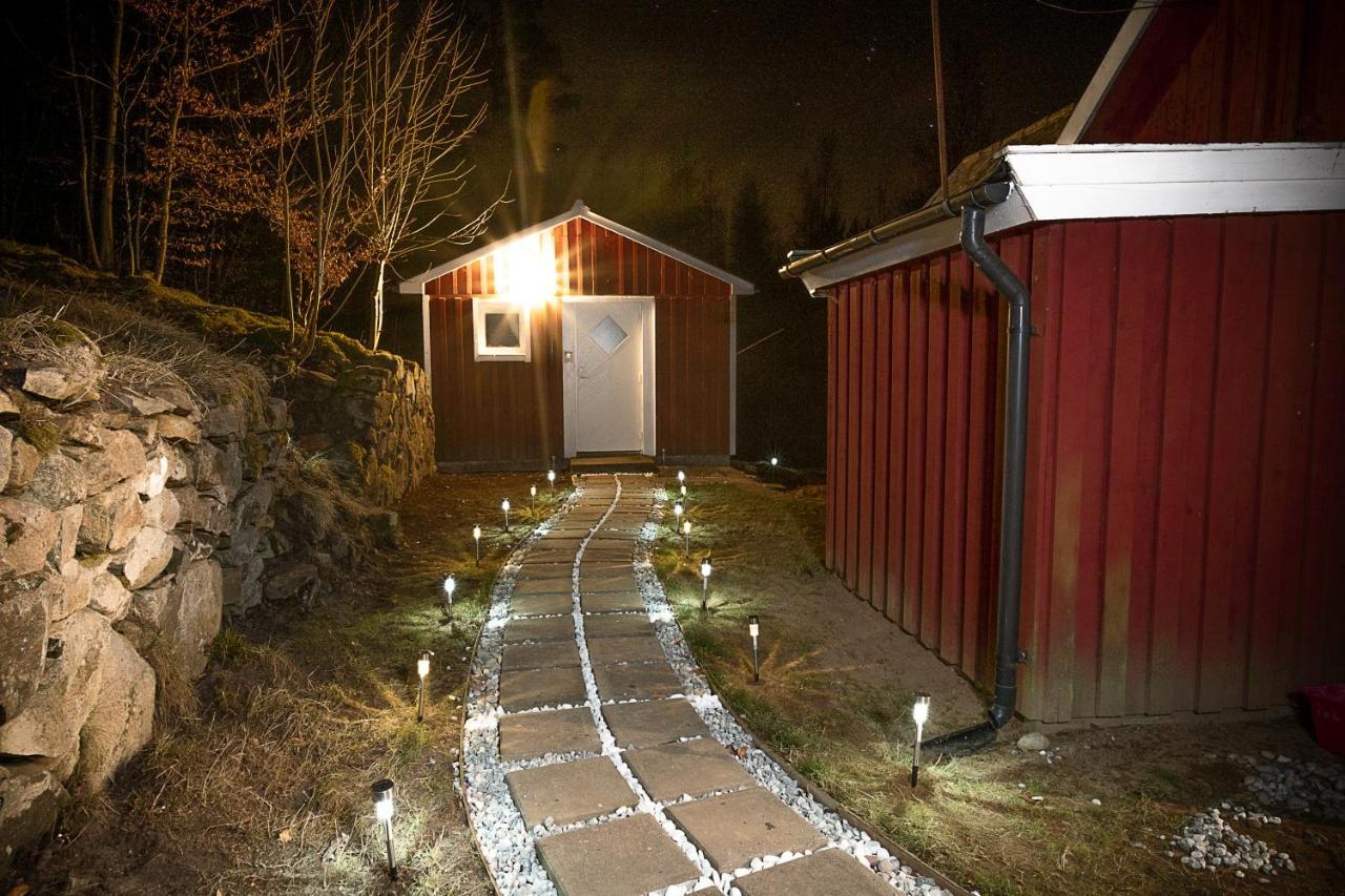 Vila Skogsstuga I Bassholma Munka-Ljungby Exteriér fotografie