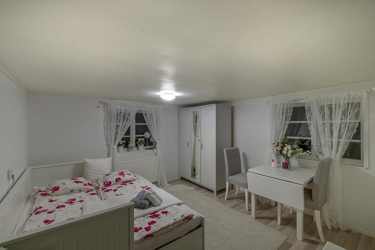 Vila Skogsstuga I Bassholma Munka-Ljungby Exteriér fotografie