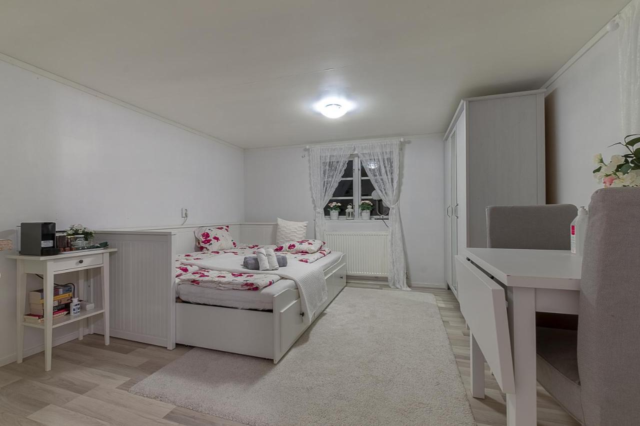 Vila Skogsstuga I Bassholma Munka-Ljungby Exteriér fotografie